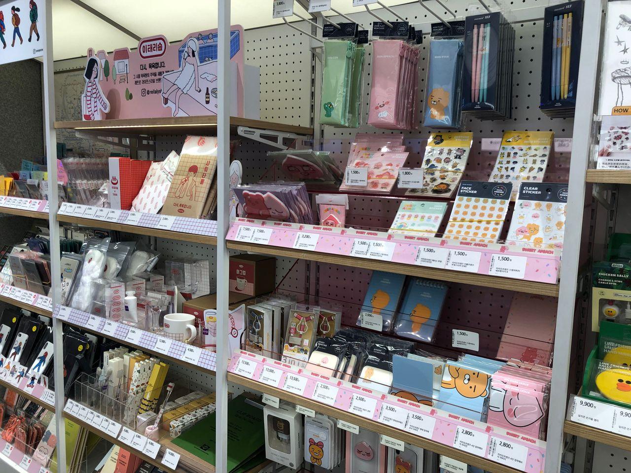 Olive Young, Myeongdong Flagship Store, Myeongdong, Drugstore, Lifestyle, K-beauty, Stationery